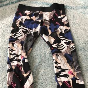 Medium Nike Leggings